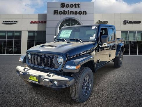 New 2026 Jeep Gladiator Sport image 2