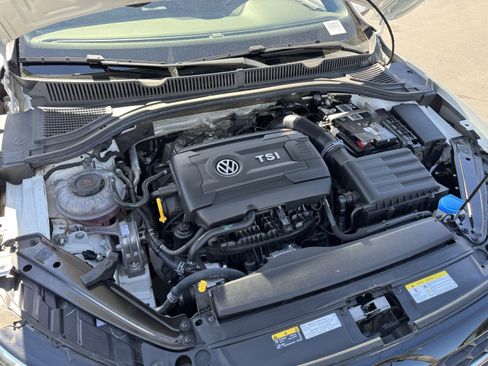 Certified 2023 Volkswagen Jetta GLI Autobahn image 38