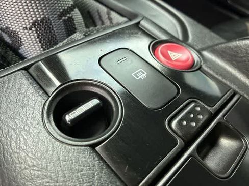 Used 2006 Honda S2000 image 31