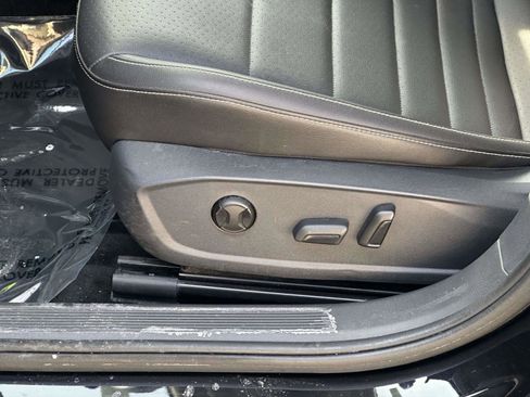 Used 2024 Volkswagen Jetta SE image 13