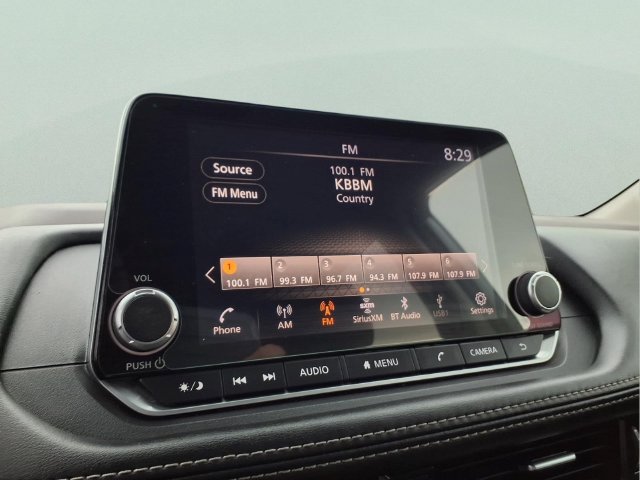 Used 2023 Nissan Rogue SV FWD image 16