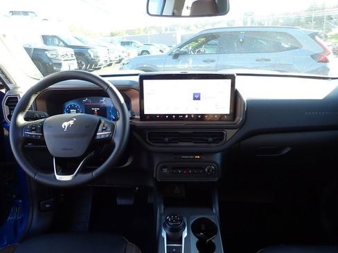 Used 2025 Ford Bronco Sport Outer Banks w/ Outer Banks Tech Package+ image 19