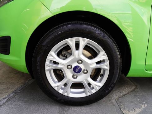 Used 2014 Ford Fiesta SE image 21