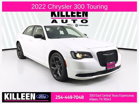 Used 2022 Chrysler 300 Touring w/ Sport Appearance Package RWD image 1