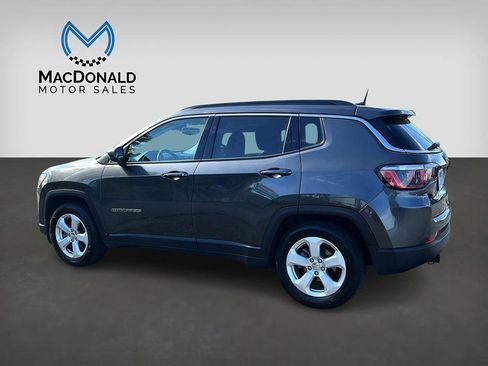 Used 2019 Jeep Compass Latitude w/ Cold Weather Group image 5