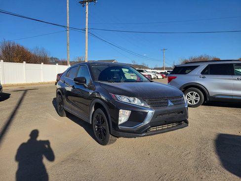 Used 2019 Mitsubishi Eclipse Cross LE image 24