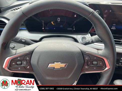 Certified 2024 Chevrolet Trax LT w/ Driver Confidence Package FWD image 18