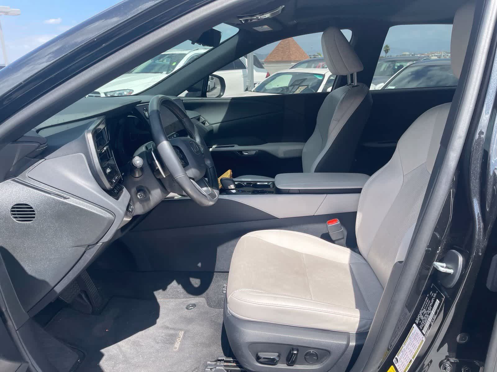 Used 2024 Lexus RX 350 Premium Plus w/ Convenience Package FWD image 6