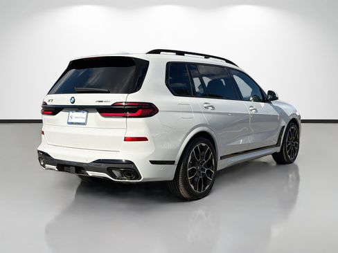 New 2026 BMW X7 xDrive40i w/ Executive Package image 3