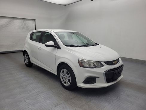 Used 2017 Chevrolet Sonic LT image 13