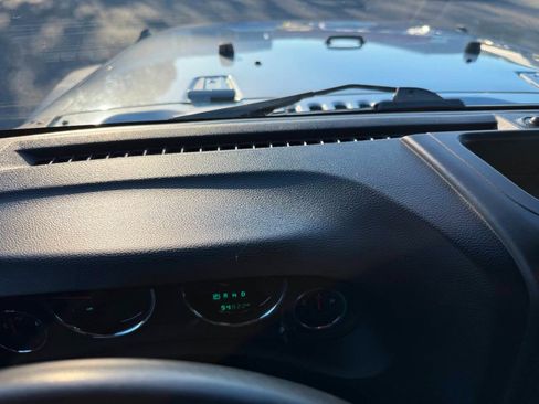 Used 2016 Jeep Wrangler Unlimited Sahara w/ Connectivity Group image 30