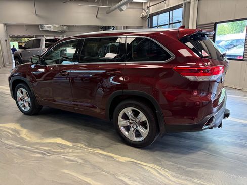 Used 2018 Toyota Highlander Limited AWD/4WD image 40