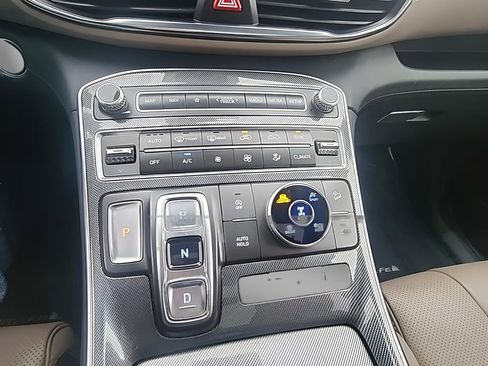 Used 2023 Hyundai Santa Fe SEL w/ Premium Package image 26