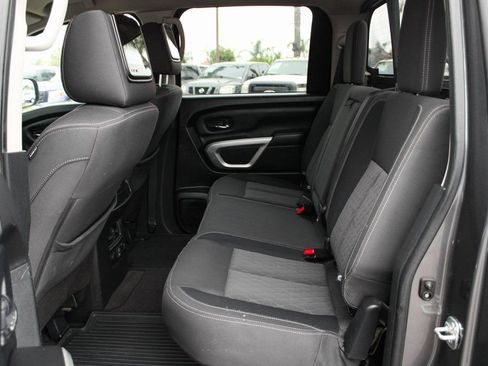 Used 2021 Nissan Titan SV w/ SV Convenience Package image 35