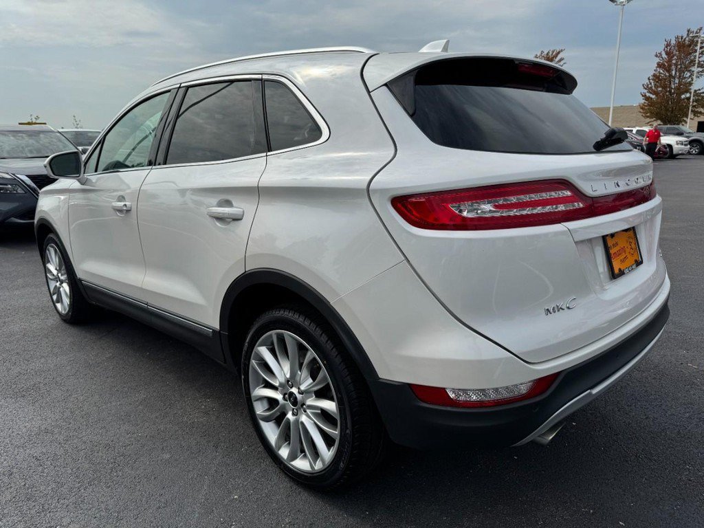 Used 2017 Lincoln MKC Reserve FWD image 5