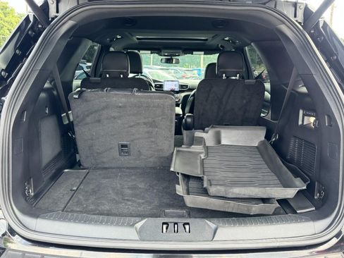 Used 2020 Ford Explorer Limited AWD/4WD image 6
