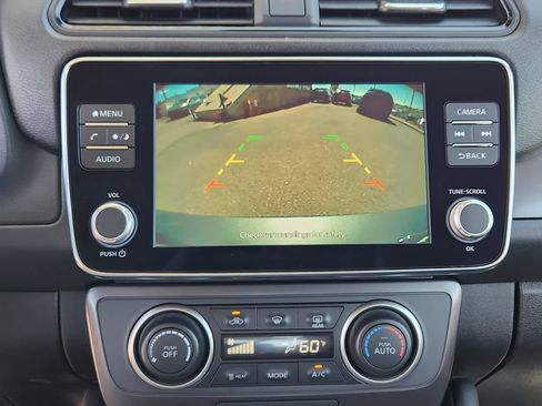 Used 2025 Nissan Leaf S FWD image 9
