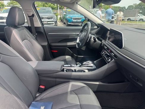 Used 2023 Hyundai Sonata Limited w/ Cargo Package FWD image 30