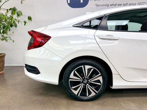 Used 2017 Honda Civic EX-L image 13