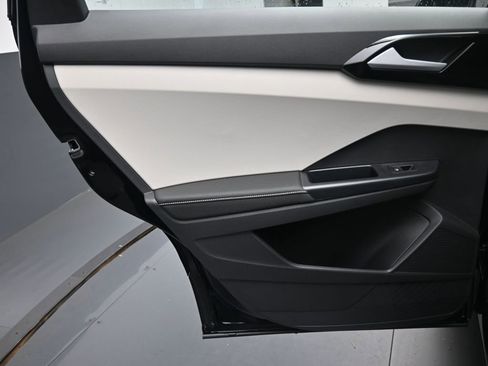 New 2026 Volkswagen Taos S image 22