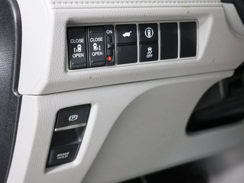 Used 2023 Honda Odyssey EX-L image 23