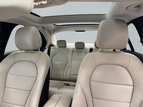 Used 2017 Mercedes-Benz C 300 4MATIC Sedan image 10