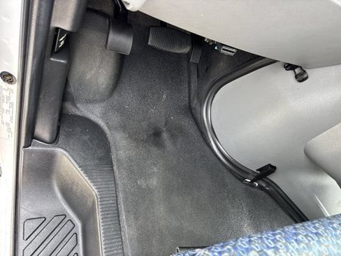 Used 2015 Ford E-350 and Econoline 350 Super Duty RWD image 17