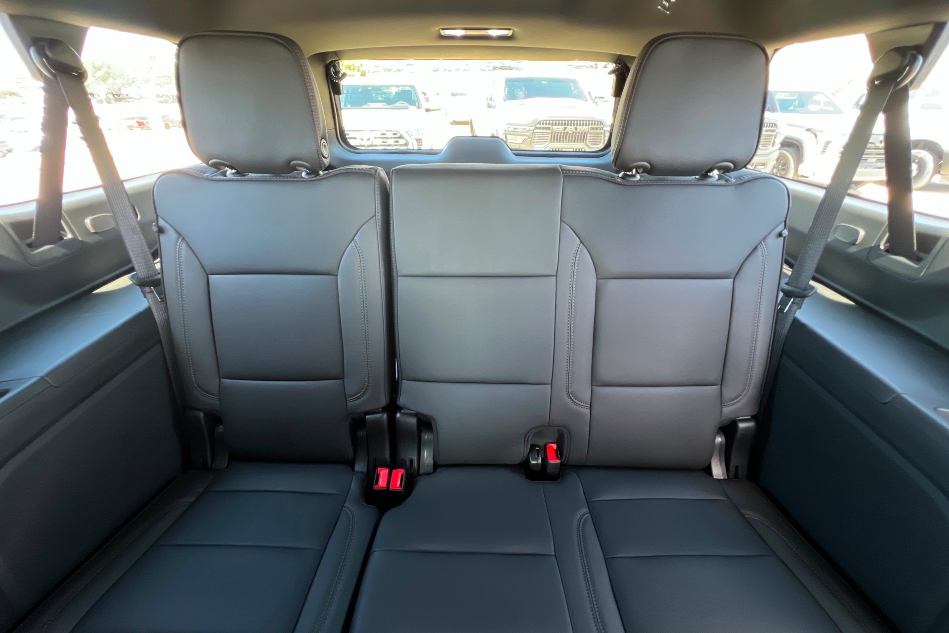 New 2026 Chevrolet Suburban High Country AWD/4WD image 23