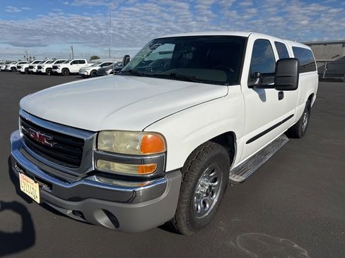 Used 2006 GMC Sierra 1500 SL w/ Light Duty Power Package image 1