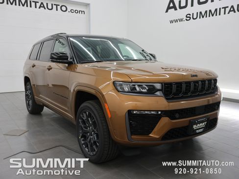 New 2026 Jeep Grand Cherokee L Summit AWD/4WD image 2