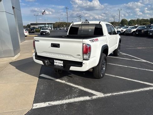 Used 2023 Toyota Tacoma TRD Off-Road image 6