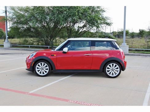 Used 2019 MINI Cooper 2-Door Hardtop FWD image 4