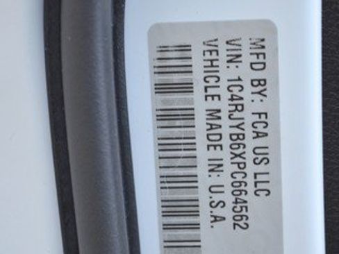 Used 2023 Jeep Grand Cherokee 4WD 4xe w/ Luxury Tech Group II image 14