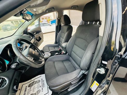Used 2016 Chevrolet Cruze LT FWD image 13