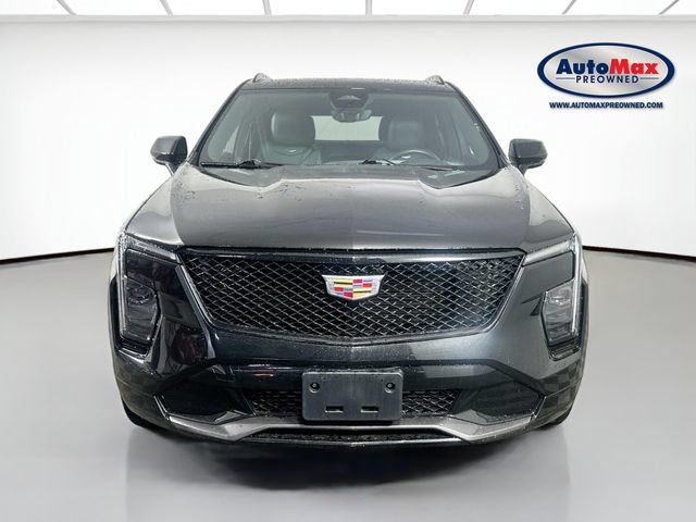 Used 2024 Cadillac XT4 Sport w/ Technology Package AWD/4WD image 7