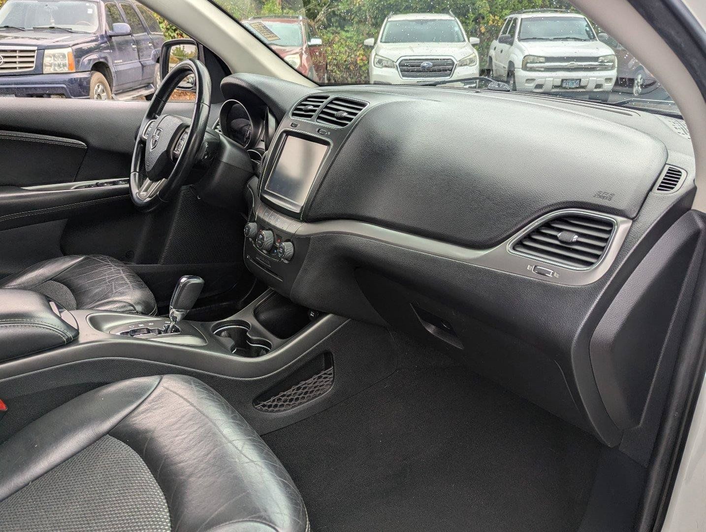 Used 2020 Dodge Journey Crossroad FWD image 37