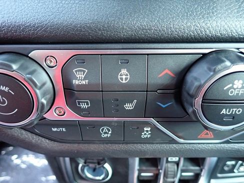 New 2025 Jeep Wrangler Sport S image 19