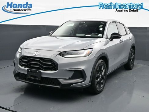 Used 2024 Honda HR-V Sport image 4