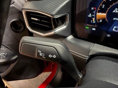 Used 2025 Ford Mustang GT Premium RWD image 31