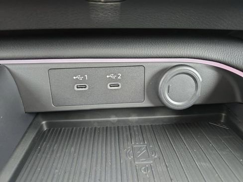 New 2026 Nissan Sentra SV FWD image 6