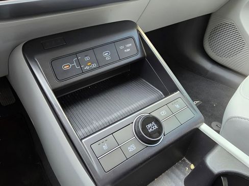 Used 2024 Hyundai Kona SEL image 19