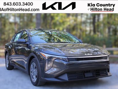 New 2025 Kia K4 LX