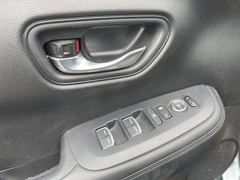 Certified 2023 Honda HR-V EX-L image 18