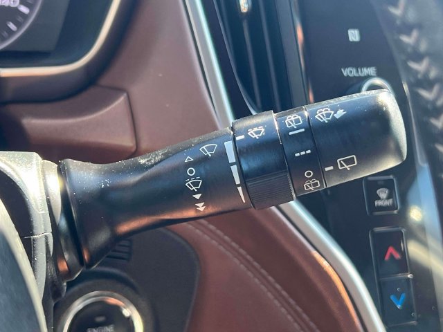 Used 2023 Subaru Outback Touring XT AWD/4WD image 27