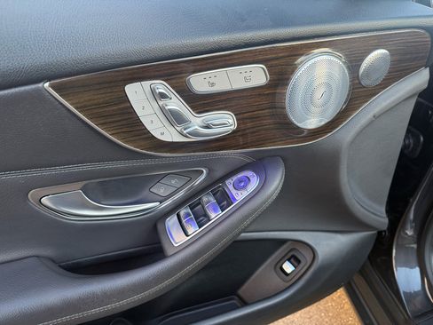 Used 2019 Mercedes-Benz C 300 4MATIC Cabriolet image 31