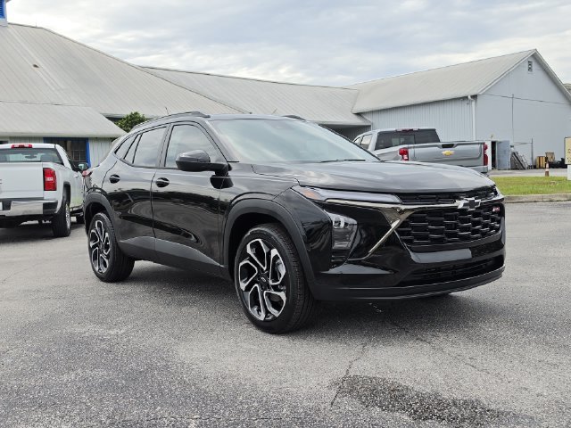 New 2026 Chevrolet Trax RS w/ Sunroof Package FWD image 2