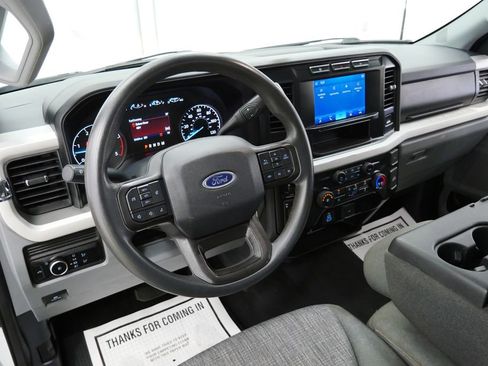 Used 2023 Ford F250 XLT AWD/4WD image 12