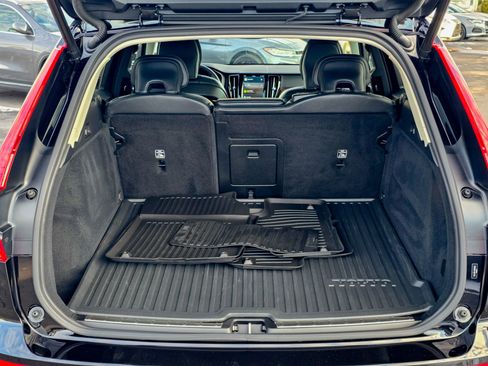 Used 2024 Volvo XC60 B5 Plus image 49