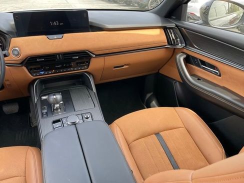 Certified 2025 MAZDA CX-70 3.3 Turbo S w/ Premium Plus image 11