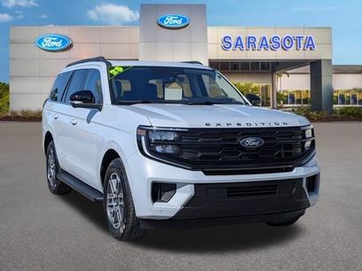 Used 2025 Ford Expedition Active